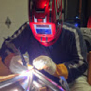 Meet your Posher, Max